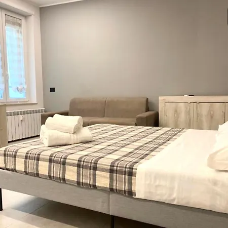 Apartment Dante House By Holiday 24 *